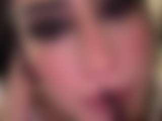 MadeleineMorales's Live Sex Cam Show
