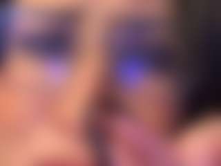 MadeleineMorales's Live Sex Cam Show