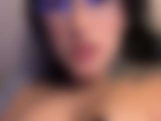 MadeleineMorales's Live Sex Cam Show