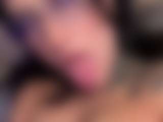 MadeleineMorales's Live Sex Cam Show