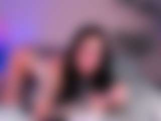 Live cam show with MadeleineMorales - Athletic Shaved Pussy on AdultVida.com