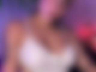 MadeleineMorales's Live Sex Cam Show