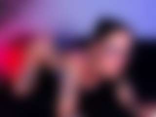 Live cam show with MadeleineMorales - Gamer Athletic on Porn Luv