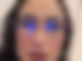 MadeleineMorales's Live Sex Cam Show