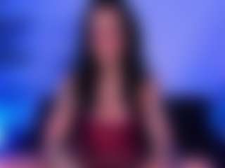 Live-camshow met MadeleineMorales - Athletic Strip op Camsoda