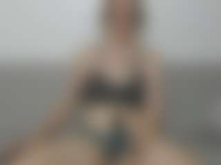 Live cam show with alexbixxx - Oil on EXY