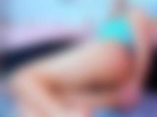 Live cam show with kyliiee - Teen (18+) on Stripli.com