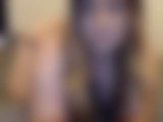 Live cam show with Sexy Marlee - Natural on Uber Horny