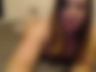 Live cam show with Sexy Marlee - Blonde Hair Petite on Camsoda