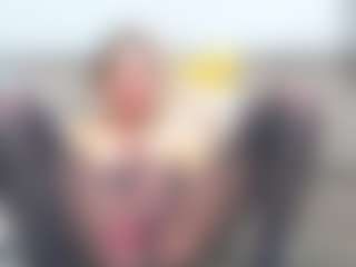 chrystalmills's Live Sex Cam Show