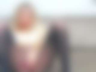 chrystalmills's Live Sex Cam Show