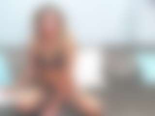 chrystalmills's Live Sex Cam Show