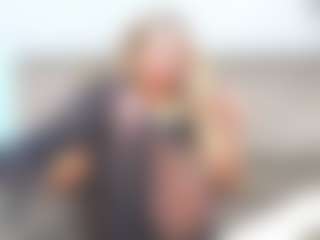Live cam show with chrystalmills - Wife on AdultVida.com