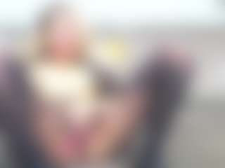 chrystalmills's Live Sex Cam Show