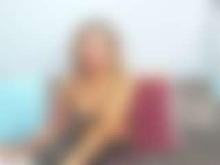 Live cam show with chrystalmills - Thong on Soda Cam