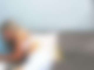 Live cam show with chrystalmills - Solo on EXY