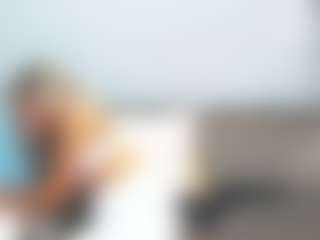 Live cam show with chrystalmills - Housewife on instabang
