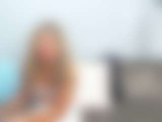 Live cam show with chrystalmills - Blue Eyes on Soda Cam