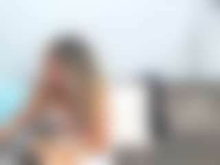 Live cam show with chrystalmills - Big Ass MILF on Camiplay Live