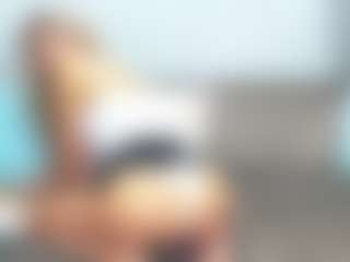 chrystalmills's Live Sex Cam Show