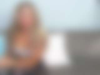 Live cam show with chrystalmills - Blonde Hair on Mixed Magazine Live
