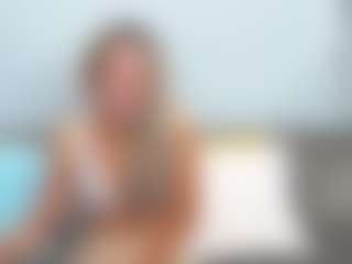 chrystalmills's Live Sex Cam Show
