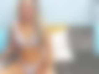 Live cam show with chrystalmills - Housewife on Dare Cams