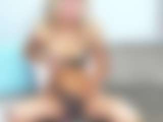 chrystalmills's Live Sex Cam Show