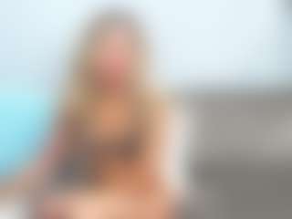 Live cam show with chrystalmills - White Blonde Hair on live18s.com | united states