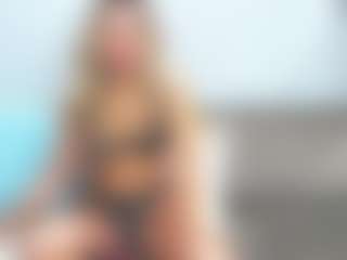 chrystalmills's Live Sex Cam Show