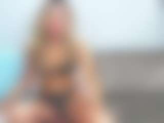 Live cam show with chrystalmills - Grey Eyes on luckytryst.com