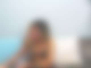 Live cam show with chrystalmills - Flirt MILF on Hubzter Live