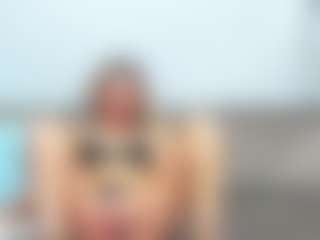 Live cam show with chrystalmills - Blonde Hair MILF on madthumbs