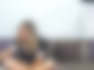 Live cam show with chrystalmills - Living Room on Dolls Live
