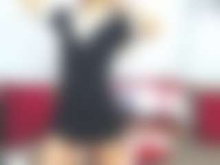 Live cam show with chrystalmills - Housewife on camwithhim.com