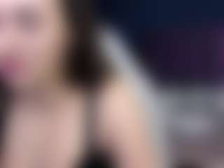 Live cam show with jenniferstone - Average on Mixed Magazine Live