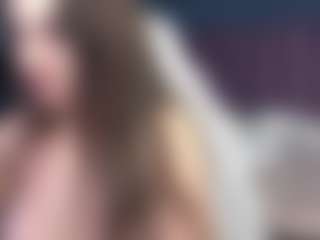 Live cam show with jenniferstone - Average on Camsoda