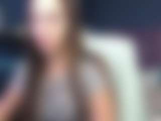 Live cam show with jenniferstone - Bikini on SmokeAndPoke