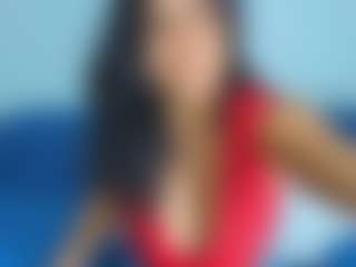 Live cam show with Sophia Quintero - MILF on chickslive.net