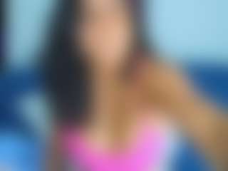 Live cam show with Sophia Quintero - MILF on 1on1-livenow