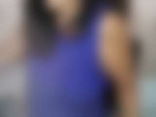 Live cam show with Sophia Quintero - Black MILF on hotwifechat.live