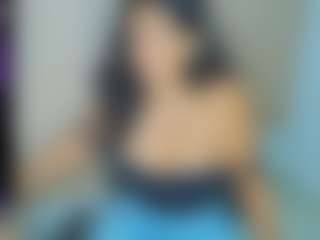Live cam show with Sophia Quintero - Striptease MILF on TeamSkeetLive