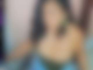Sophia Quintero MILF webcam performer live streaming