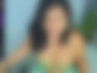 Live cam show with Sophia Quintero - Spank Mature on Camsoda