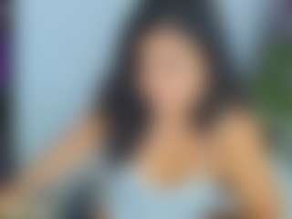 Sophia Quintero MILF webcam performer live streaming