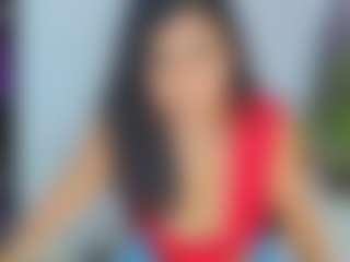 Live cam show with Sophia Quintero - Striptease on madthumbs