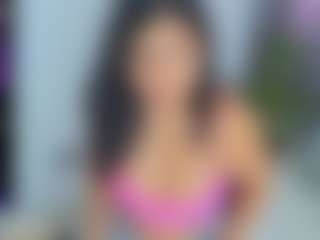 Live-Cam-Show mit Sophia Quintero - Facial auf Camsoda