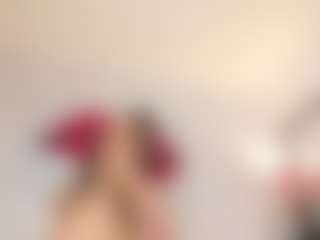 Live cam show with martinaevans - Petite on CSO-WL