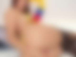 Live cam show with martinaevans - Squirt on Camsoda