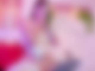Live cam show with martinaevans - Lush Brown Hair on StripNow